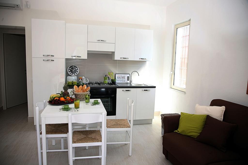 Apartamento Car'Loft Beachside Cagliari Habitación foto